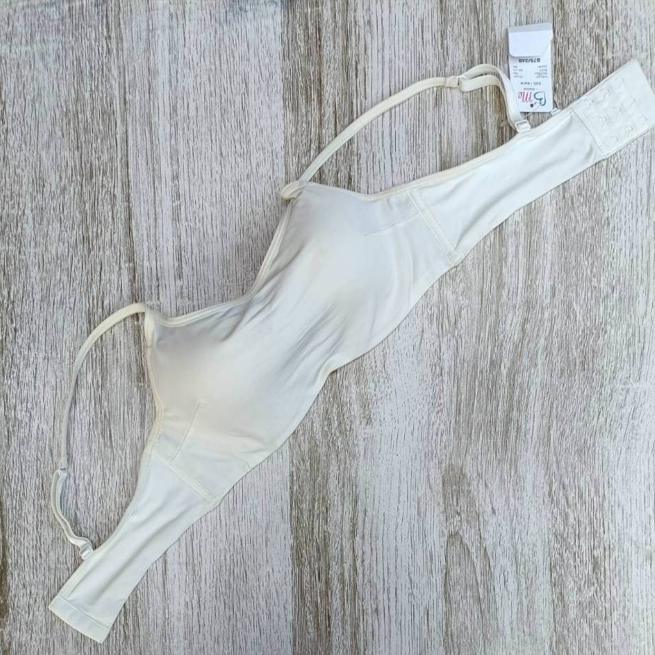 👙 B'ME By Wacoal ME1021 บรา ฟองน้ำบาง ไม่มีโครง  บราสวยใส่สบาย อาจมีตำหนิบ้างเล็กน้อย 5-10% เปื้อนฝุ่น สีหมอง เล็กน้อย