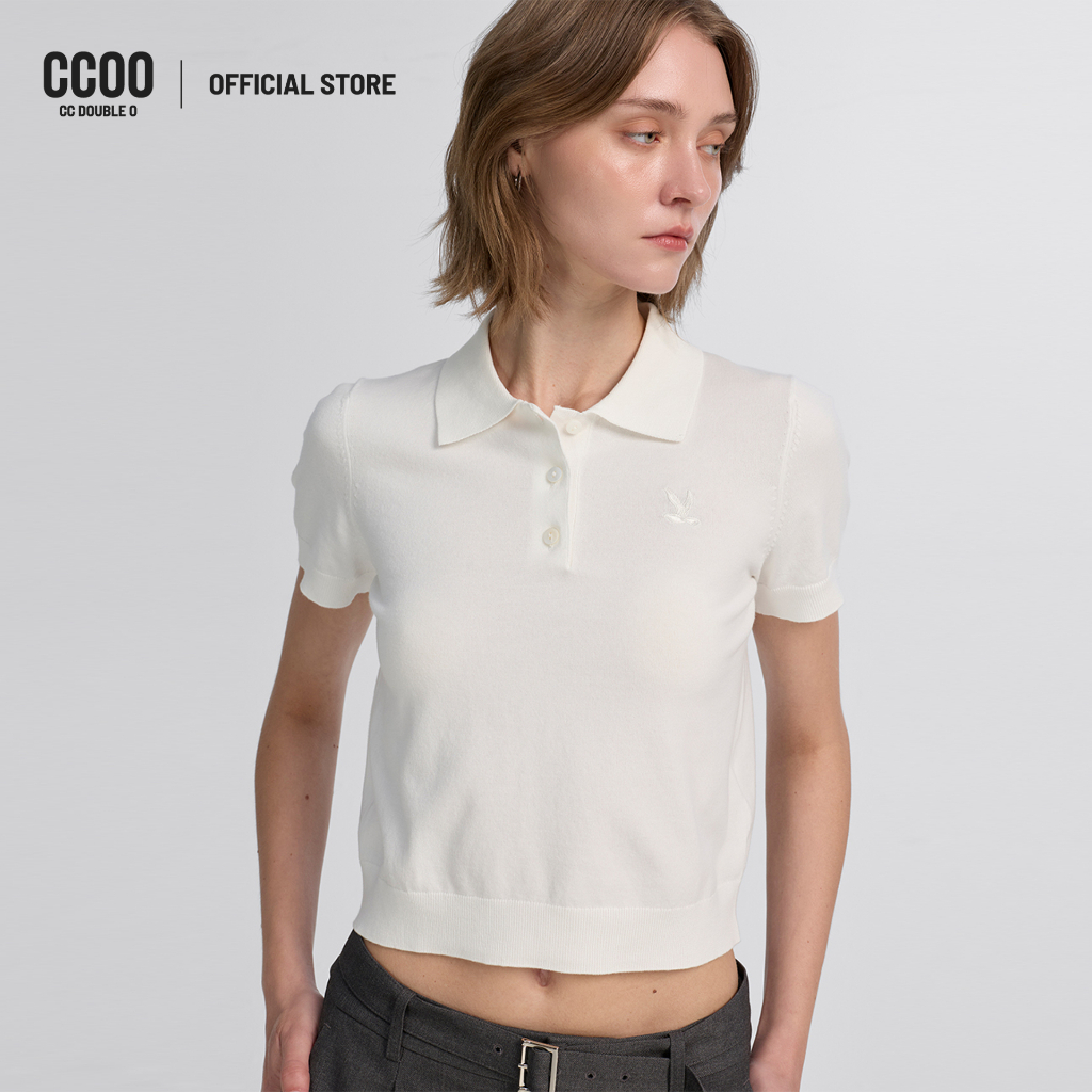 CC DOUBLE O SIGNATURE KNITTED POLO SHIRT ผู้หญิง เสื้อโปโลผ้านิตปักโลโก้นกซิกเนเจอร์ รุ่น O26WGWA251 (AW26 #P1)