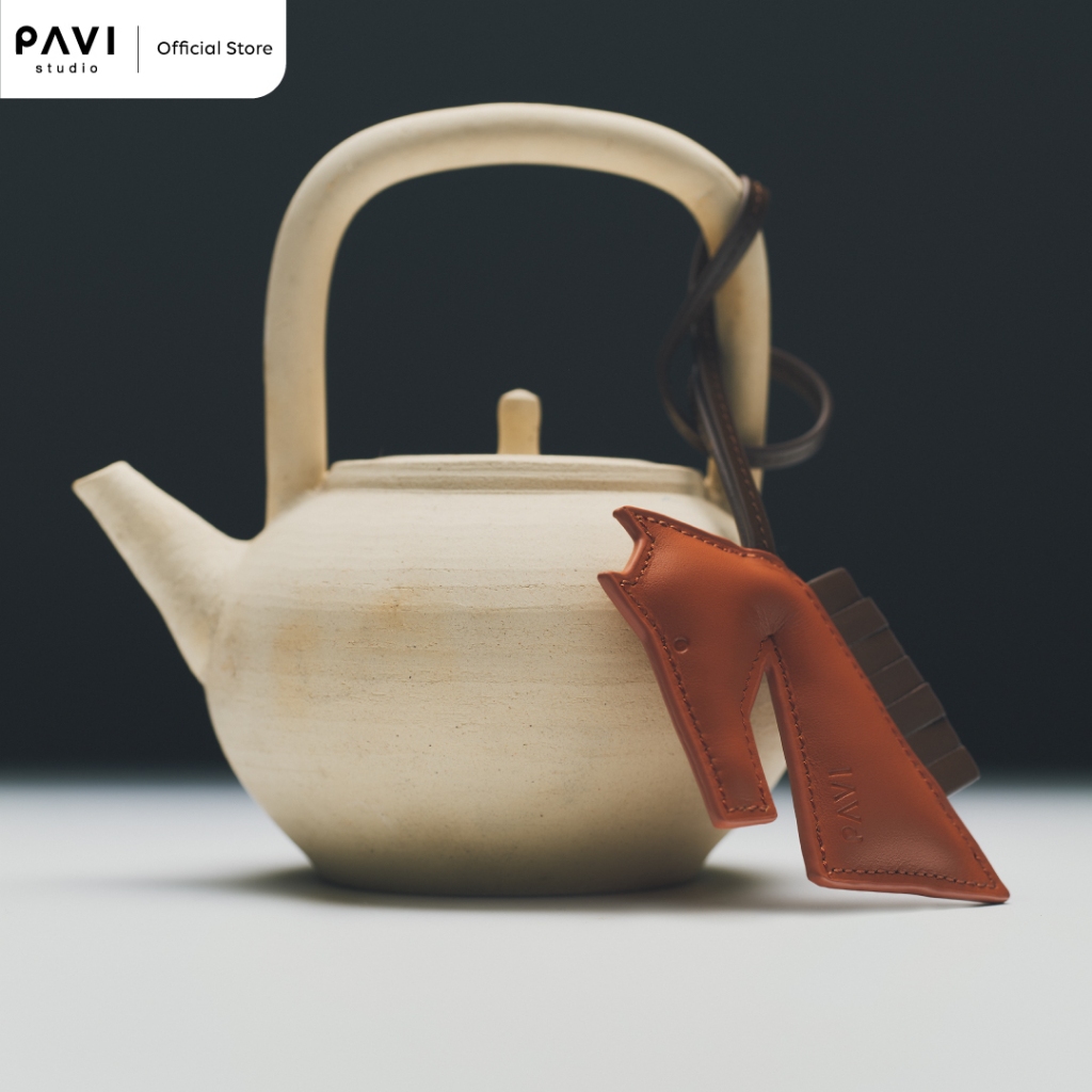 Pavi Studio - Charm Mǎ ที่ห้อยกระเป๋ารูปม้า หนังแท้ มี 2 สี