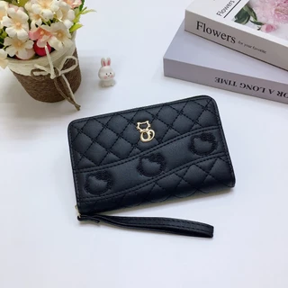 M15#BBกระเป๋าสตางค์ใบกลางมีช่วงใส่บัตรงทั้งหมด4ช่อง 📌วัดสุด:หนังPU รุ่นใหม่มีสายคล้องมือทุกใบค่ะ
