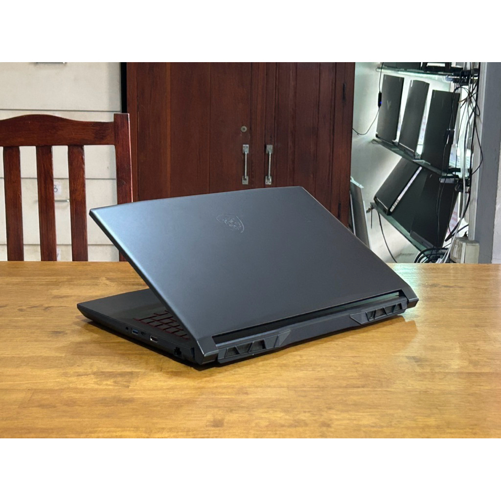 MSI Katana 12UE-274TH Gaming 100% sRGB Ram16GB