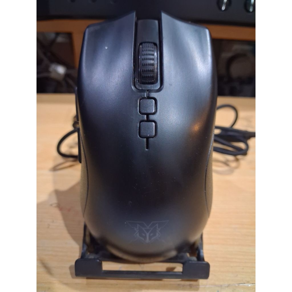 NUBWO X-SERIES SPECTRE ERGONOMIC GAMING MOUSE X56 มือ2 สภาพโอเค อาจจะไม่คล่องเท่ามือ1 แต่โดยรวมใช้ได