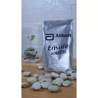 เอนชัวร์ ensure กลิ่นวนิลา ชนิดถุงเติม แบ่งขาย ขนาด400 กรัม xจำนวน1ถุง(ซื้อ 2ถุงแถมช้อนตวงและใบสะสมคะแนนแลกรับของรางวัล)