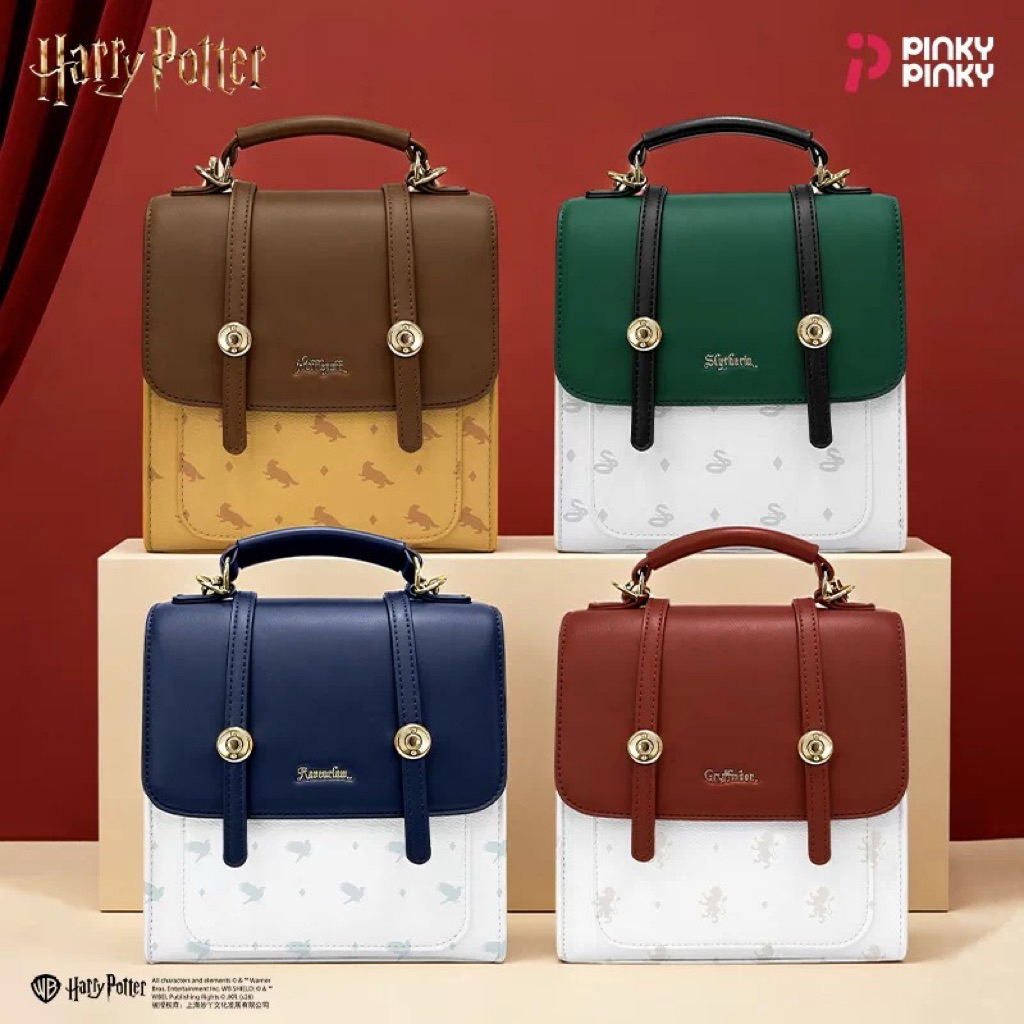 Harry Potter Mini Backpack / Gryffindor / Ravenclaw / Hufflepuff / Slytherin (ลิขสิทธิ์แท้) แฮร์รี่พอตเตอร์ กระเป๋าเป้