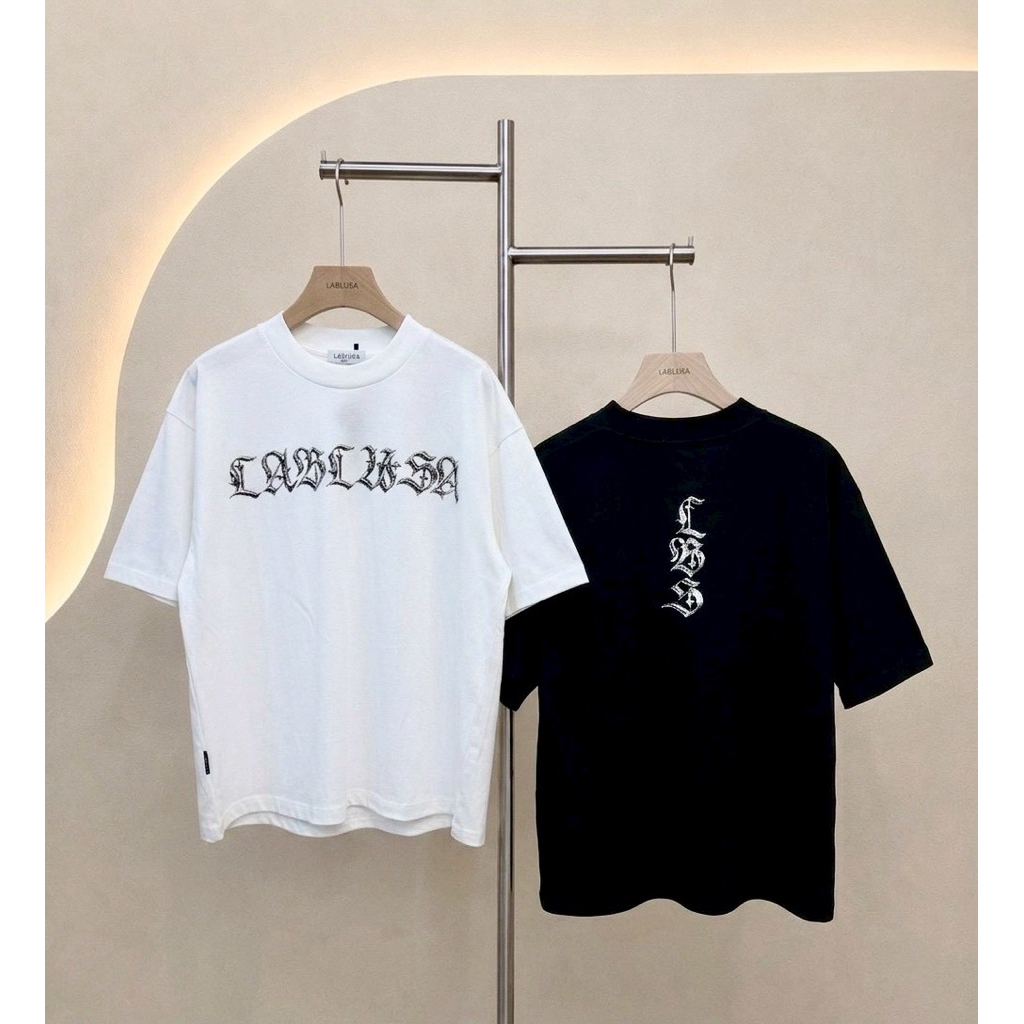 LABLUSA-LBSว292 : เสื้อยืดทรง Boxy สกรีนลาย ผ้า Cotton (UNISEX)