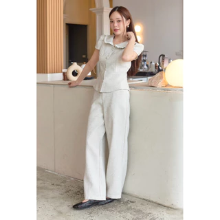 ร210 Grace Tweed ผ้าทวิตนุ่มสวยมาก เทาสีเดิม/ครีม สีใหม่ Set 2pcs. เสื้อคอบัวปกแต่งขอบลูกไม้ แขนสั้น