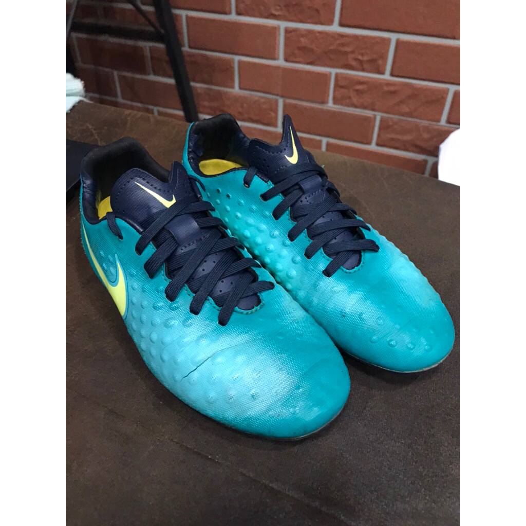 รองเท้า ฟุตบอล เด็ก NIKE MAGISTA มือสอง