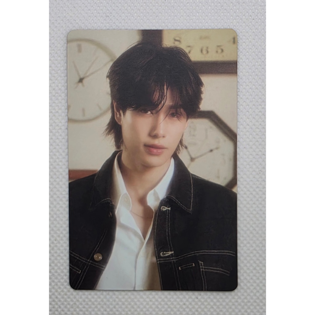 A MINUTE PHOTO SET / PHUWIN