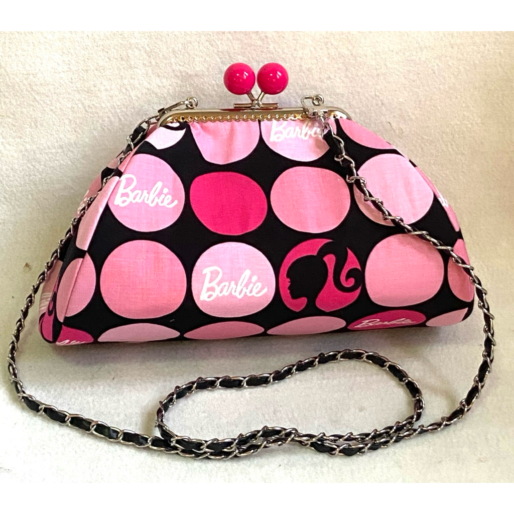 Lady in pink ❤️🩷💕crossbody bag