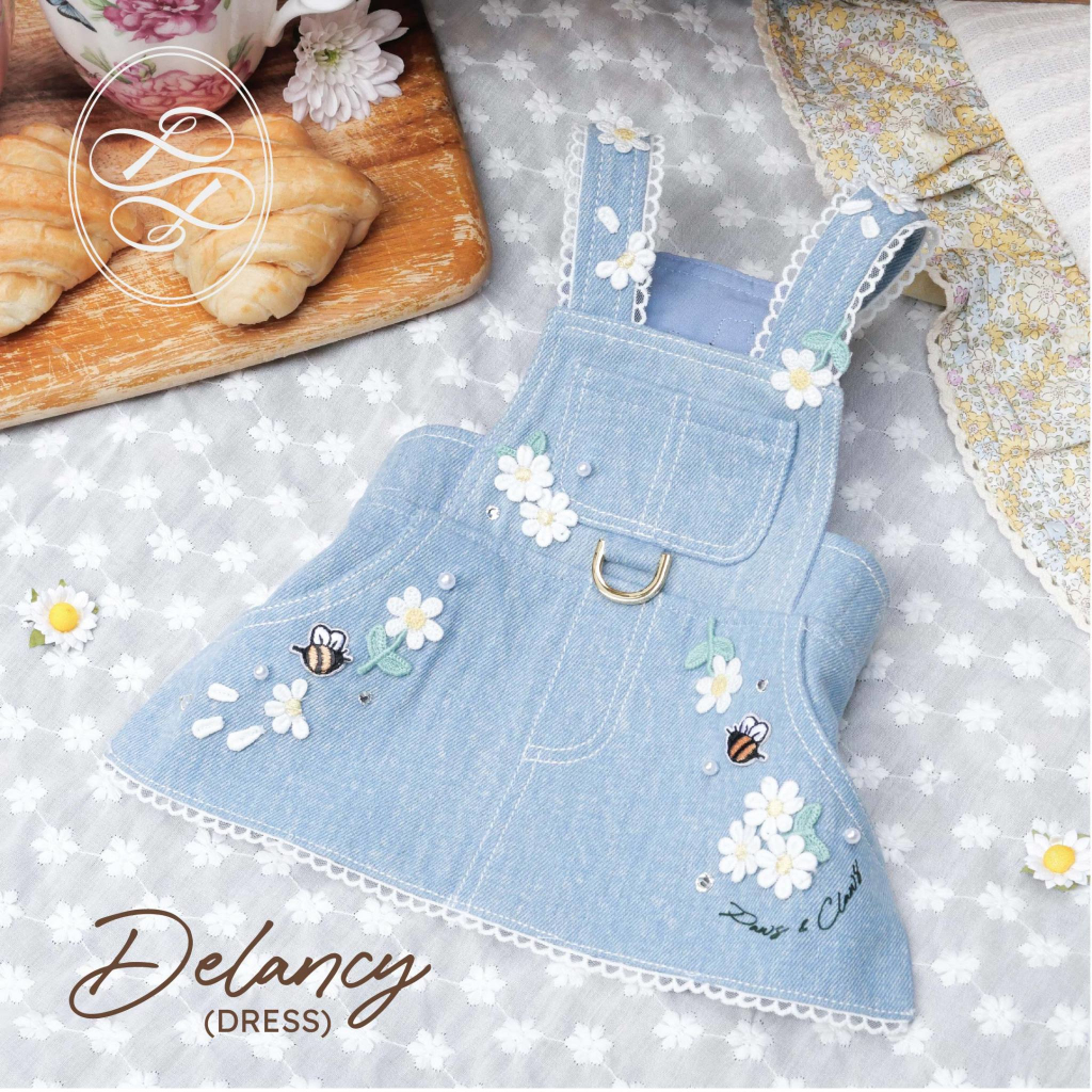 Delancy (dress) เอี๊ยมยีนส์เดซี่ เสื้อผ้าสำหรับสัตว์เลี้ยง by PAWS & CLAWS