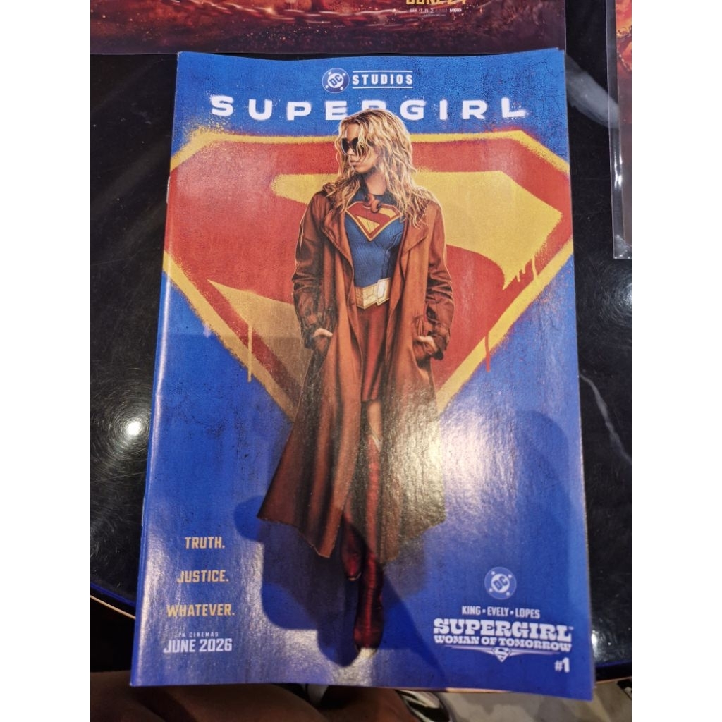 Comic book Supergirl หนังสือคอมมิคจากรอบพิเศษที่ SF โปสเตอร์ บัตรแข็ง ตั๋ววิบวับ สติกเกอร์ Screenx I
