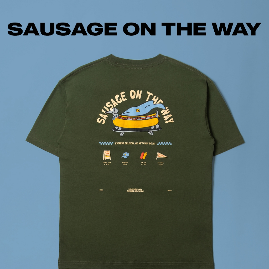 UNUSUAL MUSHROOM - SAUSAGE ON THE WAY TEE - เสื้อลายกราฟิก
