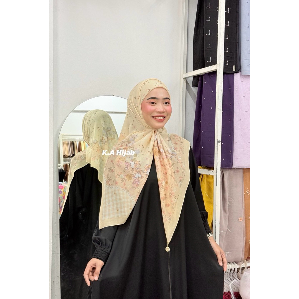 ผ้าคลุมบาวาพิมพ์ลายติดเพชร สินค้างานแบรนด์มาเล (ตะกร้าที่ 3)