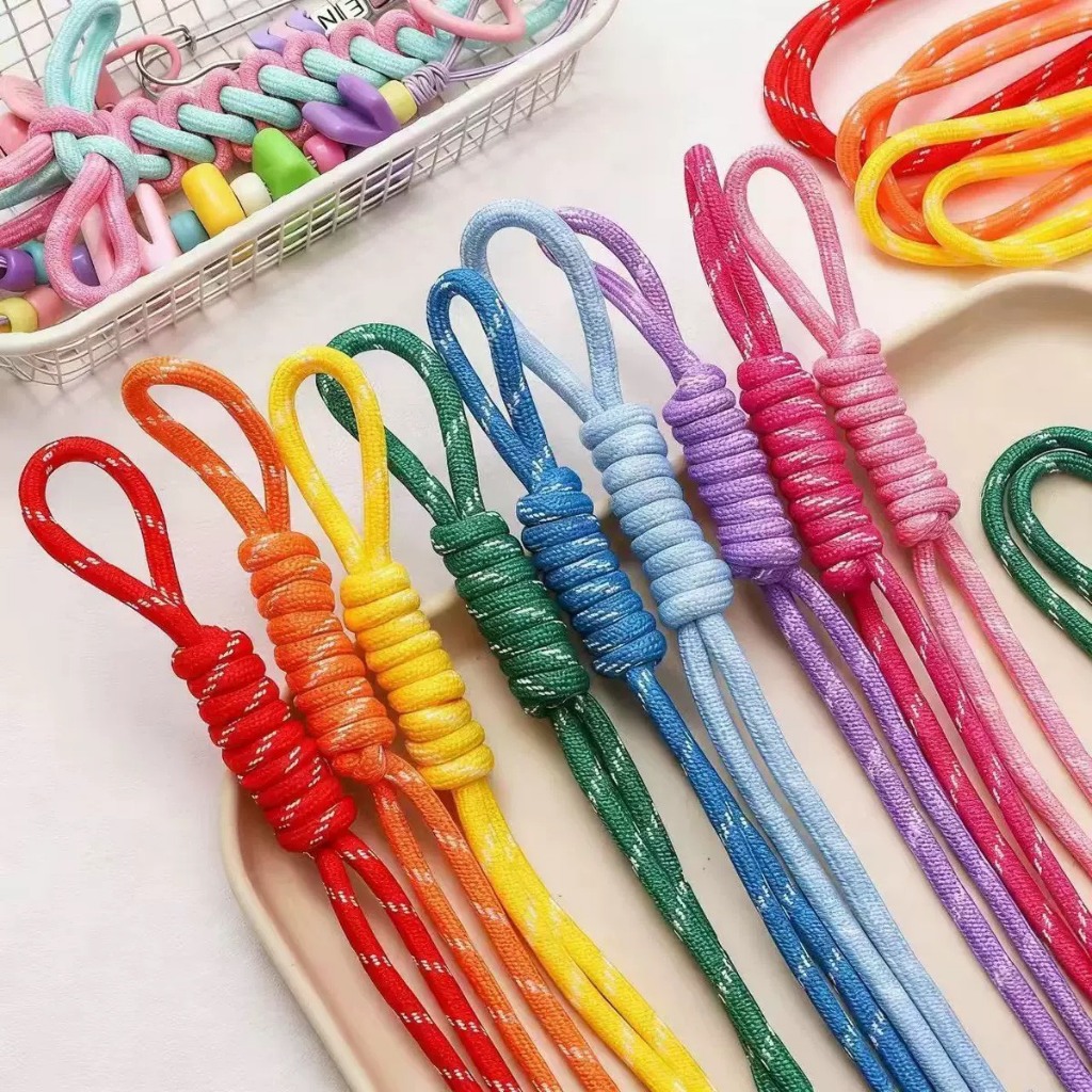 เชีอก ถักมีอ ขนาด24cm หนา3cm อุปกรณ์เสริมงานฝีมือ สีสันแจ่มใส เหมาะสมสำหรับทำที่หร้อยกระเป๋า พวงกุญแจ