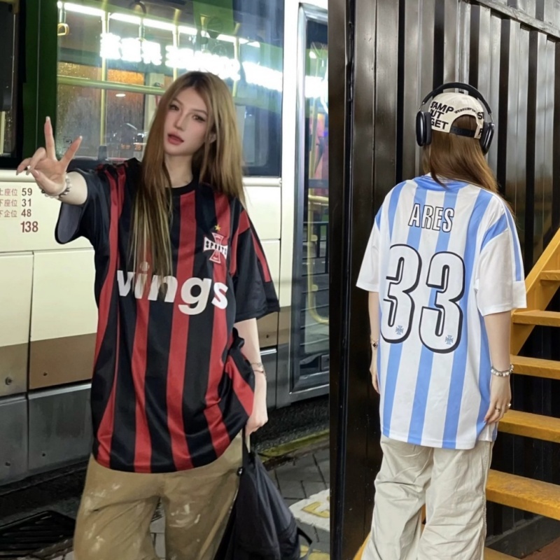 PROMAN เสื้อแขนสั้นสไตล์สปอร์ตอเมริกัน สีตัดผสาน ทรงสวย ดูผอม ใส่ได้ทั้งชายหญิง