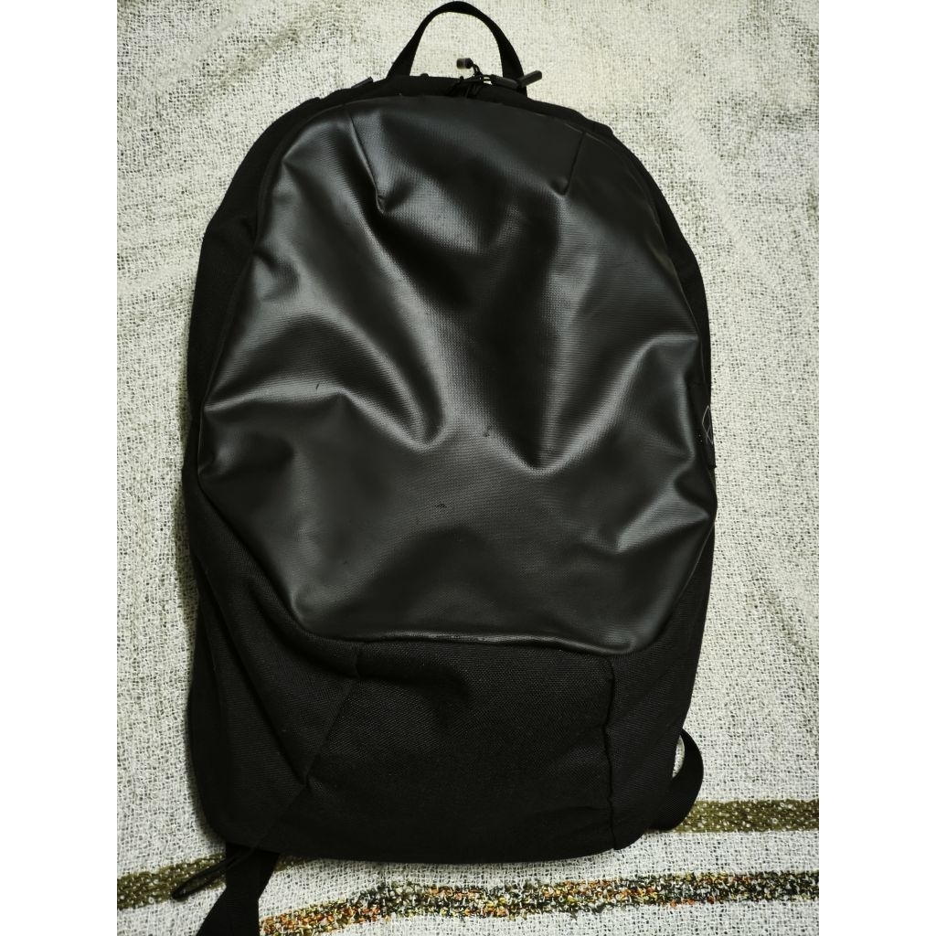 กระเป๋า WEXLEY STEM Daypack 20L มีตำหนิ(ตามรูป)