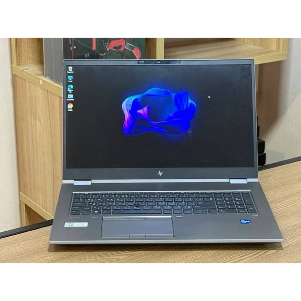 HP ZBook Fury 17 G8 Mobile Workstation i7-11800H SSD512GB RAM32GB Quadro RTX A3000 (6GB GDDR6)