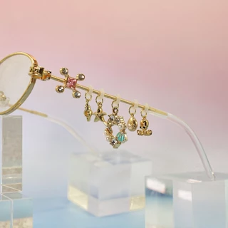 ชาร์มใส่แว่นตาสีทอง 14K glasses charms (พร้อมส่ง)