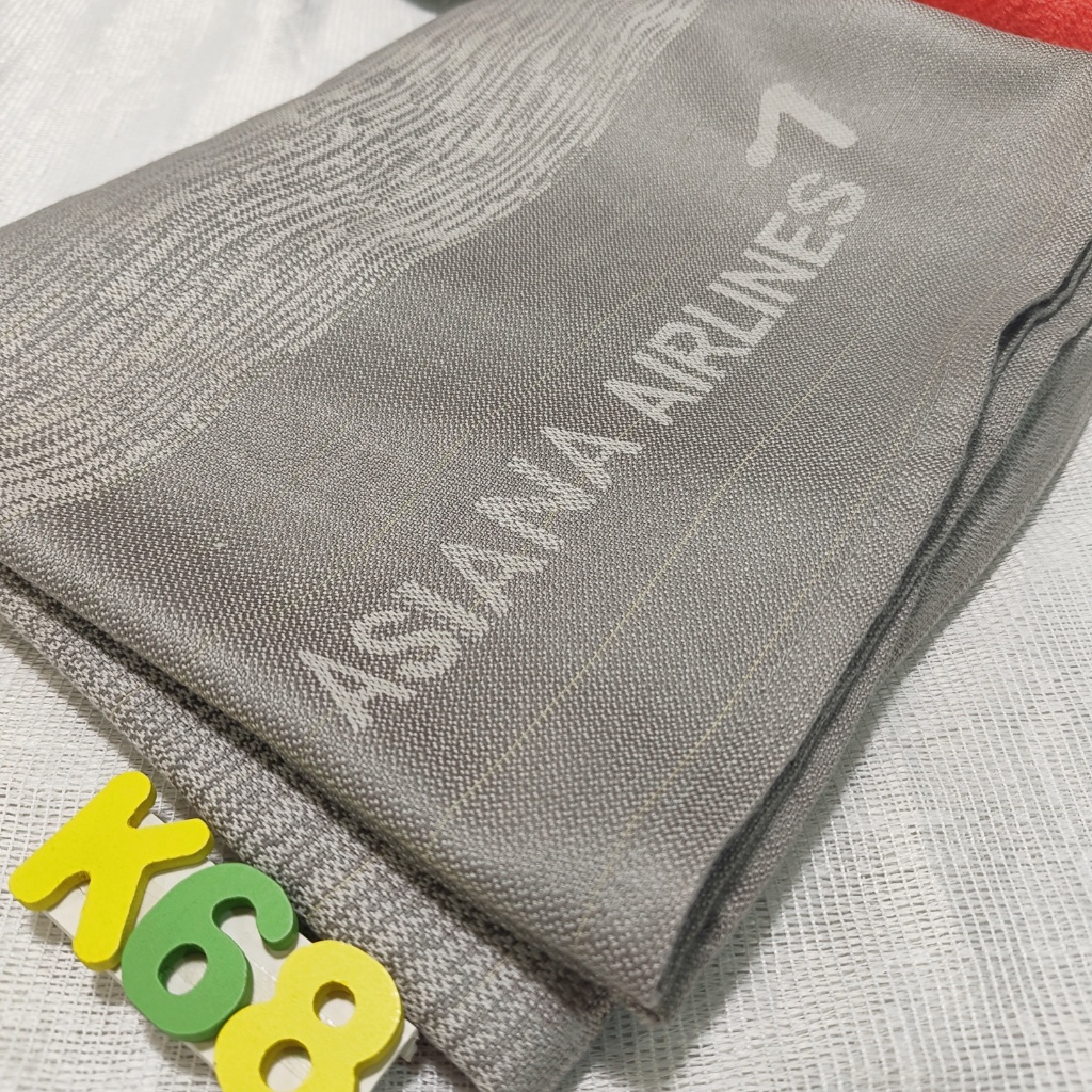 ผ้าห่มสายการบิน Asiana Airlines  สีเทา Premium Blanket ผ้านุ่ม Minimal ✈️สภาพใหม่มาก