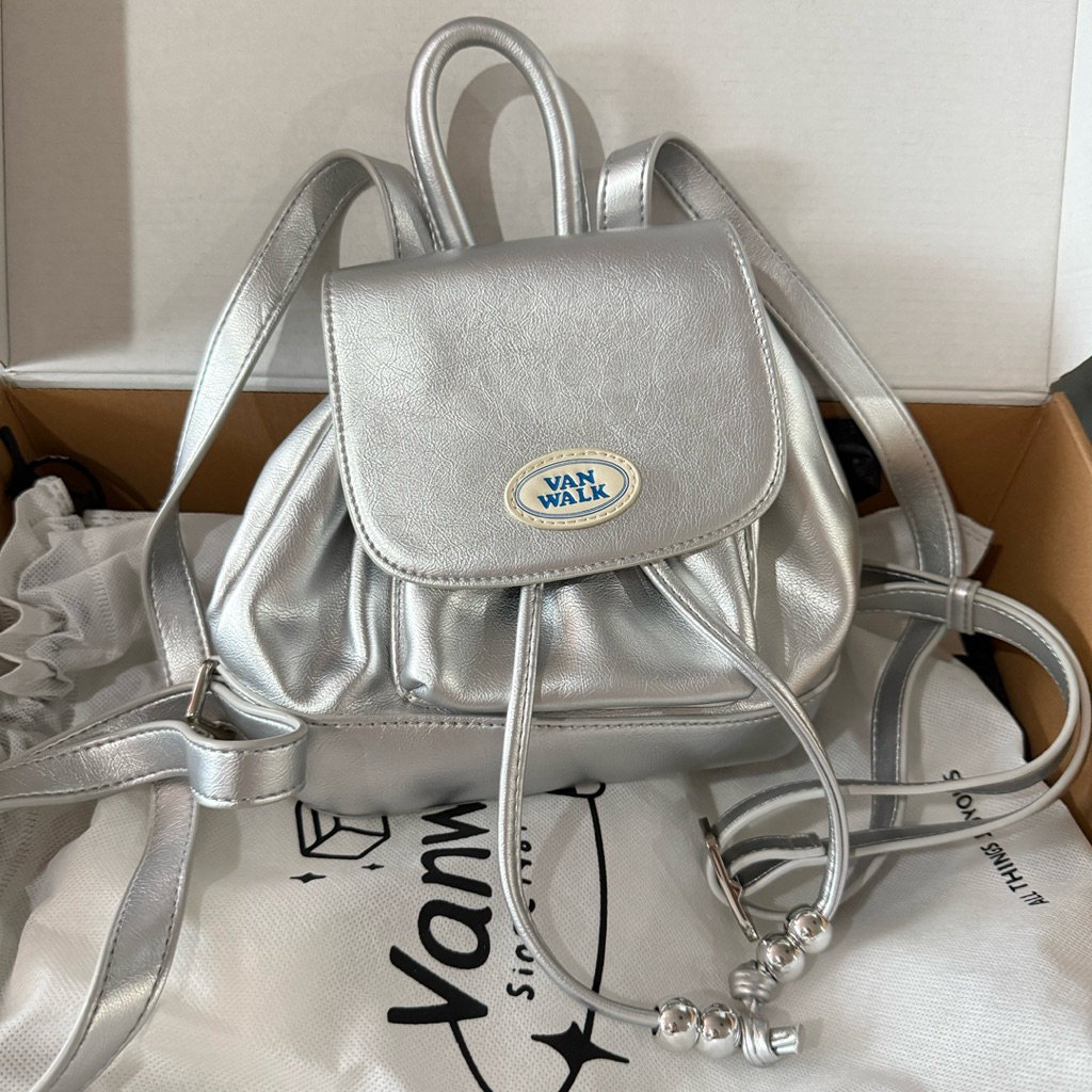 ส่งต่อ VANWALK MINI BACKPACK SILVER BAG