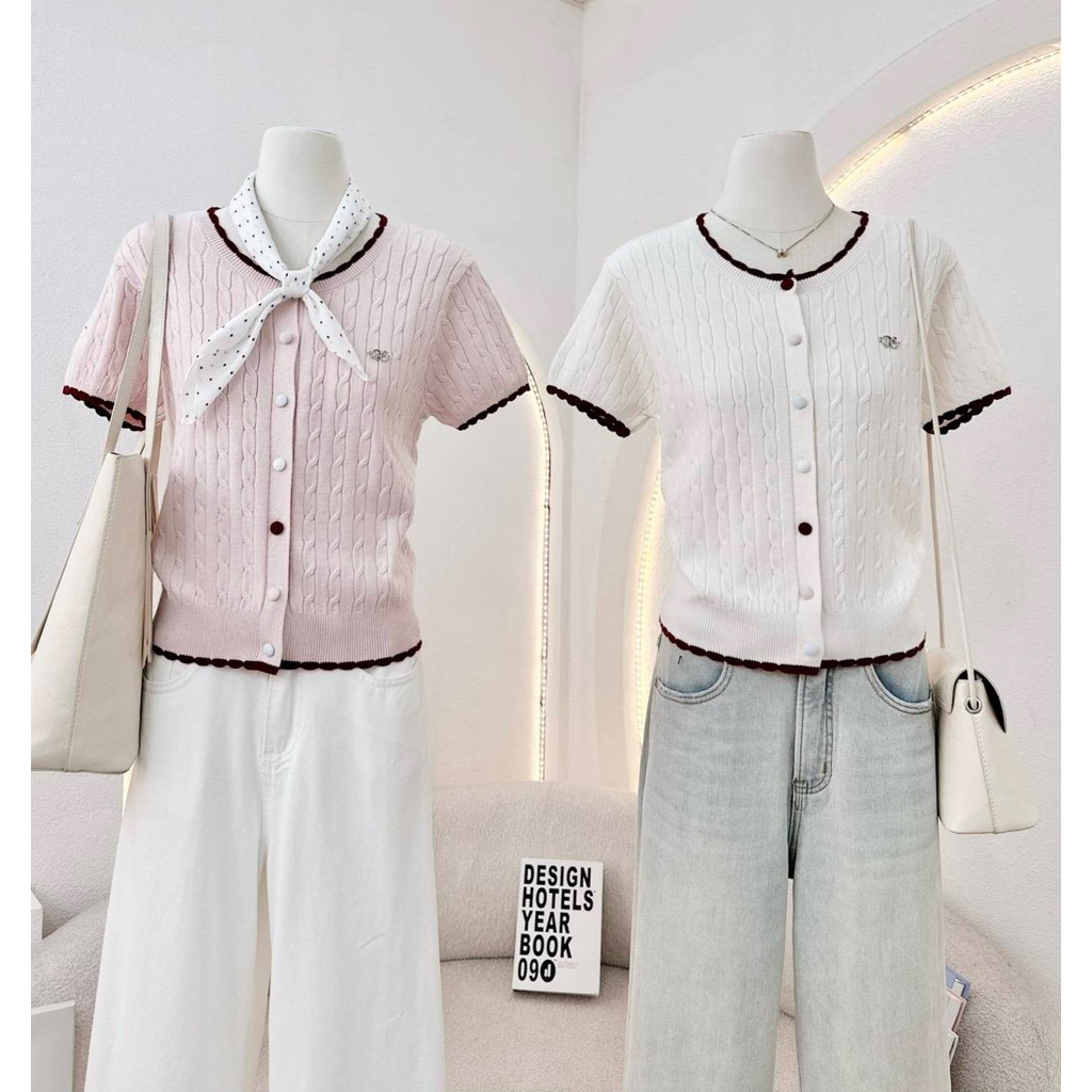 PANISA เสื้อคอกลมไหมพรมเปีย กระดุมหน้า (สาวอวบใส่ได้)