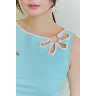 THADA.CO | “KESHI TOP” เสื้อกล้ามแขนกุดดีเทลดอกไม้