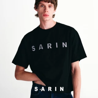 (พร้อมส่ง) Sarin logo t-shirt เสื้อยืด รุ่นใหม่