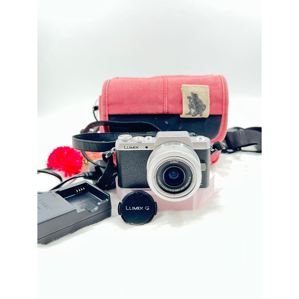 กล้อง Panasonic Lumix รุ่น GF8 พร้อมเลนส์ ***