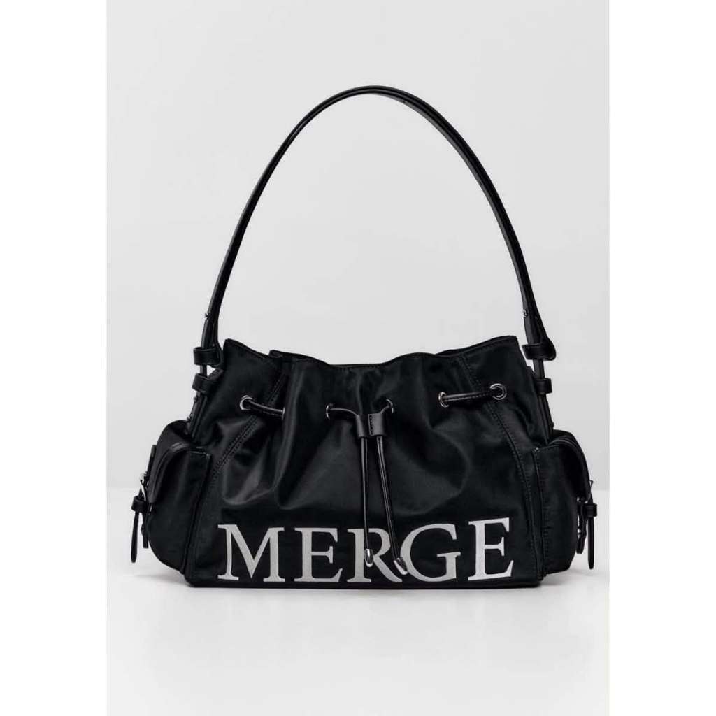 กระเป๋า MERGE BAG  ของแท้ 100%