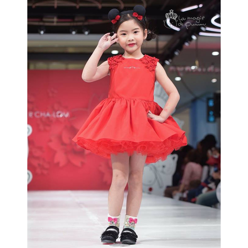 𝐃𝐨𝐮𝐛𝐥𝐞 𝐑𝐞𝐝 ชุดเดรสกระโปรง : FS PG 406 RE