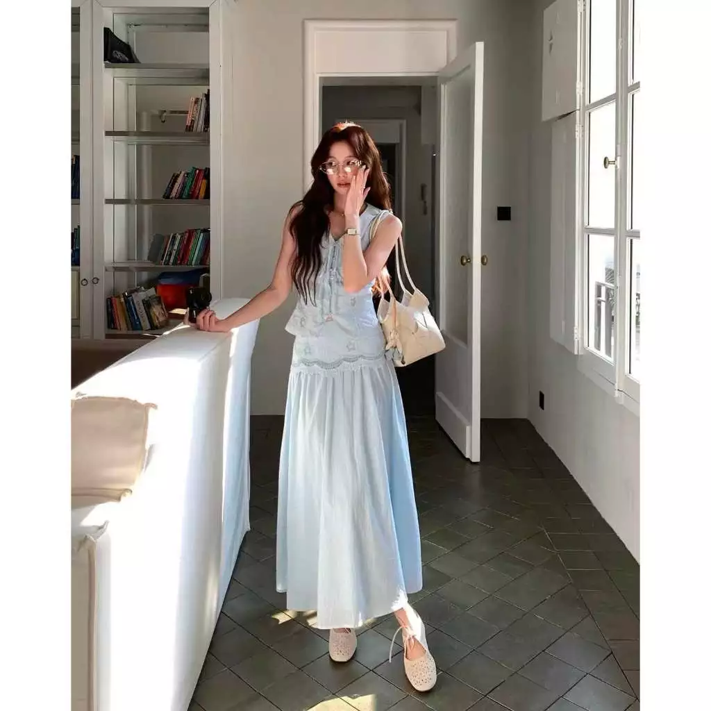 Mogwany พร้อมส่ง M,L / พรี S / Freya Set (เสื้อ+กระโปรง) เสื้อทรงสวย ปักลาย กระโปรงยาว ใส่เที่ยว ทะเล คาเฟ่ สวยมาก