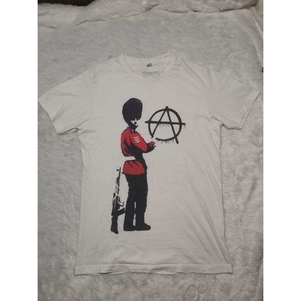 Banksy Size M 20/29 ไม่มีตำหนิ