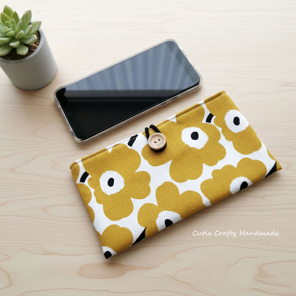 Fabric Phone Case ซองใส่โทรศัพท์มือถือ แนวนอน ผ้าCotton บุใยกันกระแทก ใส่มือถือได้หลายรุ่น (Free Size) up to 6.9"
