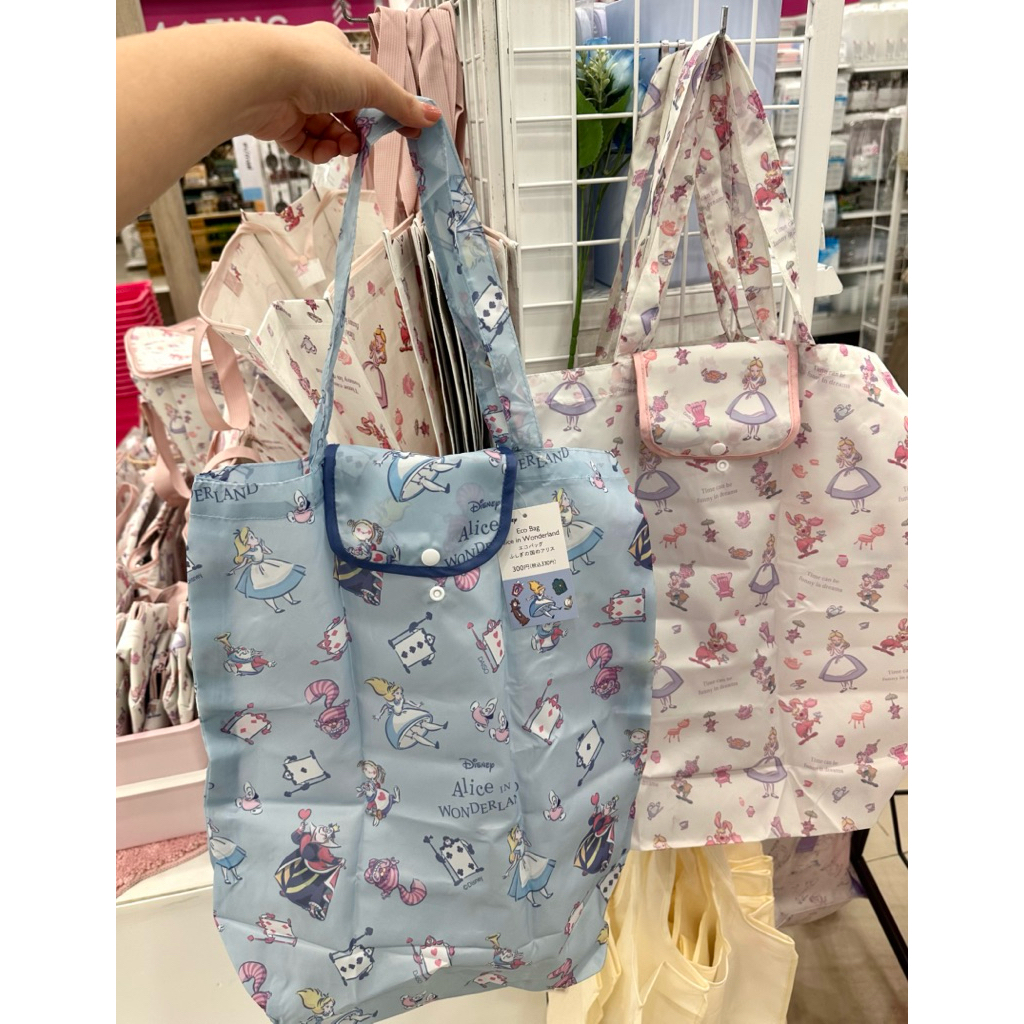 NEW‼️กระเป๋า Alice in Wonderland 💕