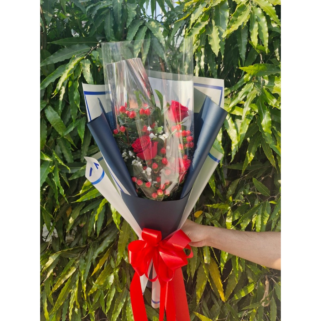 [ สินค้าพร้อมจัดส่งด่วน ] Roses Lover Bouquet ช่อกุหลาบ 3 ดอก ดอกไม้สด