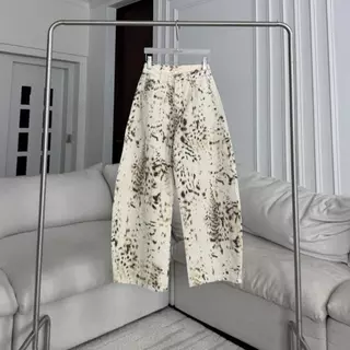 PTJ30372 Elara Sparkle Leopard Jeans PROMTHONG
