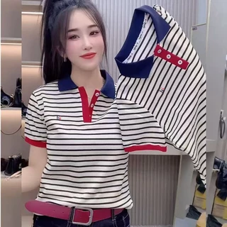 สินค้าใหม่สไตล์ยุโรปสำหรับฤดูร้อนปี 2026: เสื้อโปโลลายทางเข้ารูปสำหรับผู้หญิง ลายหัวใจ