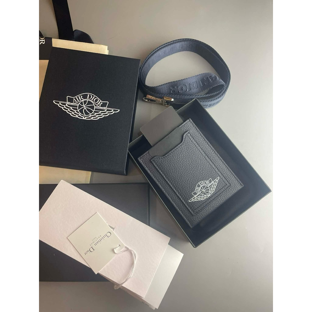 Dior ของใหม่  AIR DIOR MEN SLG PORTE CARTE VERTICAL WALLET BLUE