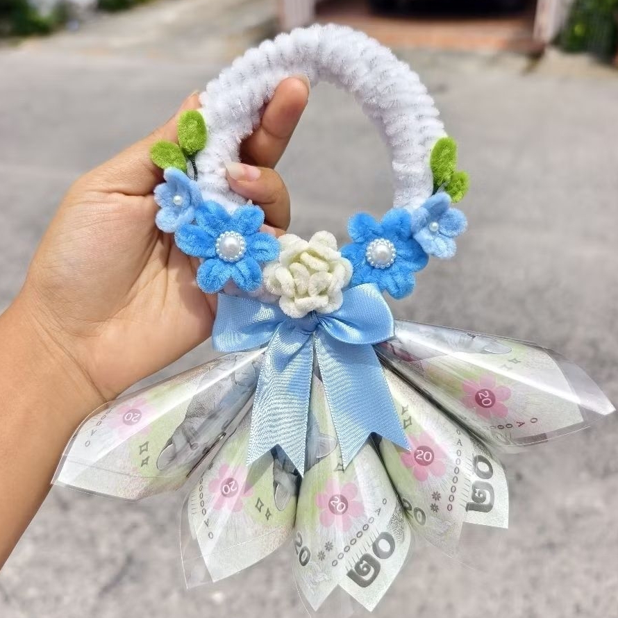พวงมาลัยลวดกำมะหยี่ใส่ธนบัตร 5 ใบ | ของขวัญวันแม่ ใส่เงินได้ทุกแบงค์ พร้อมให้แม่สุดพิเศษ
