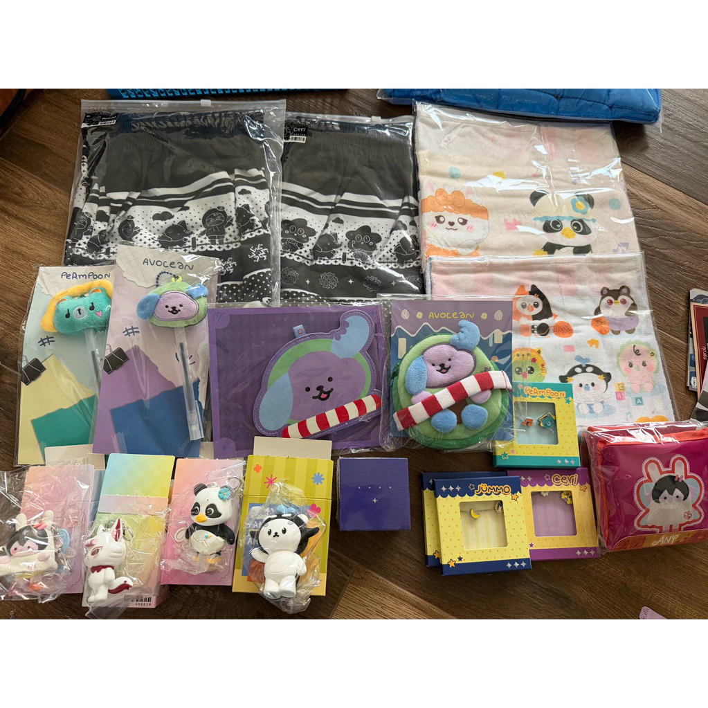 พร้อมส่ง GMMTV GOODS blush blossom / GMM fanival Avocean PERMPOON Any