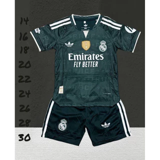 ชุดบอลเด็กชุดกีฬาเด็ก 1-13ปี ผ้านิ่มใส่สบาย{เสื้อพร้อมกางเกงมีพร้อมส่ง}