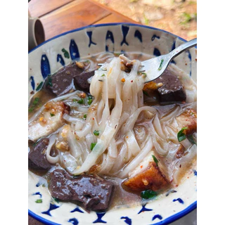 ก๋วยจั๊บพากินเส้นซอย( 3ห่อ)
