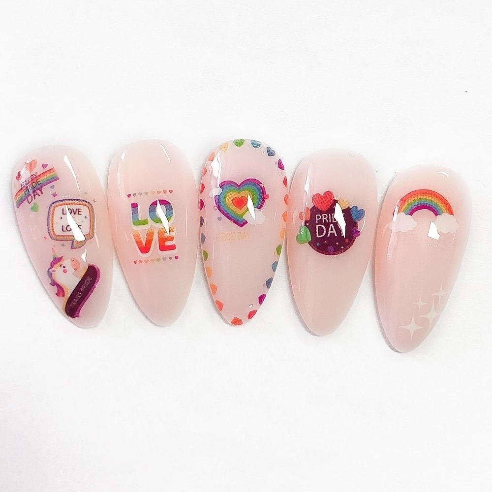 สติ๊กเกอร์ติดเล็บ ลายสายรุ้ง Pride Month ตกแต่งเล็บ LGBTQ+ ข้อความ LOVE IS LOVE สติ๊กเกอร์แต่งเล็บ N