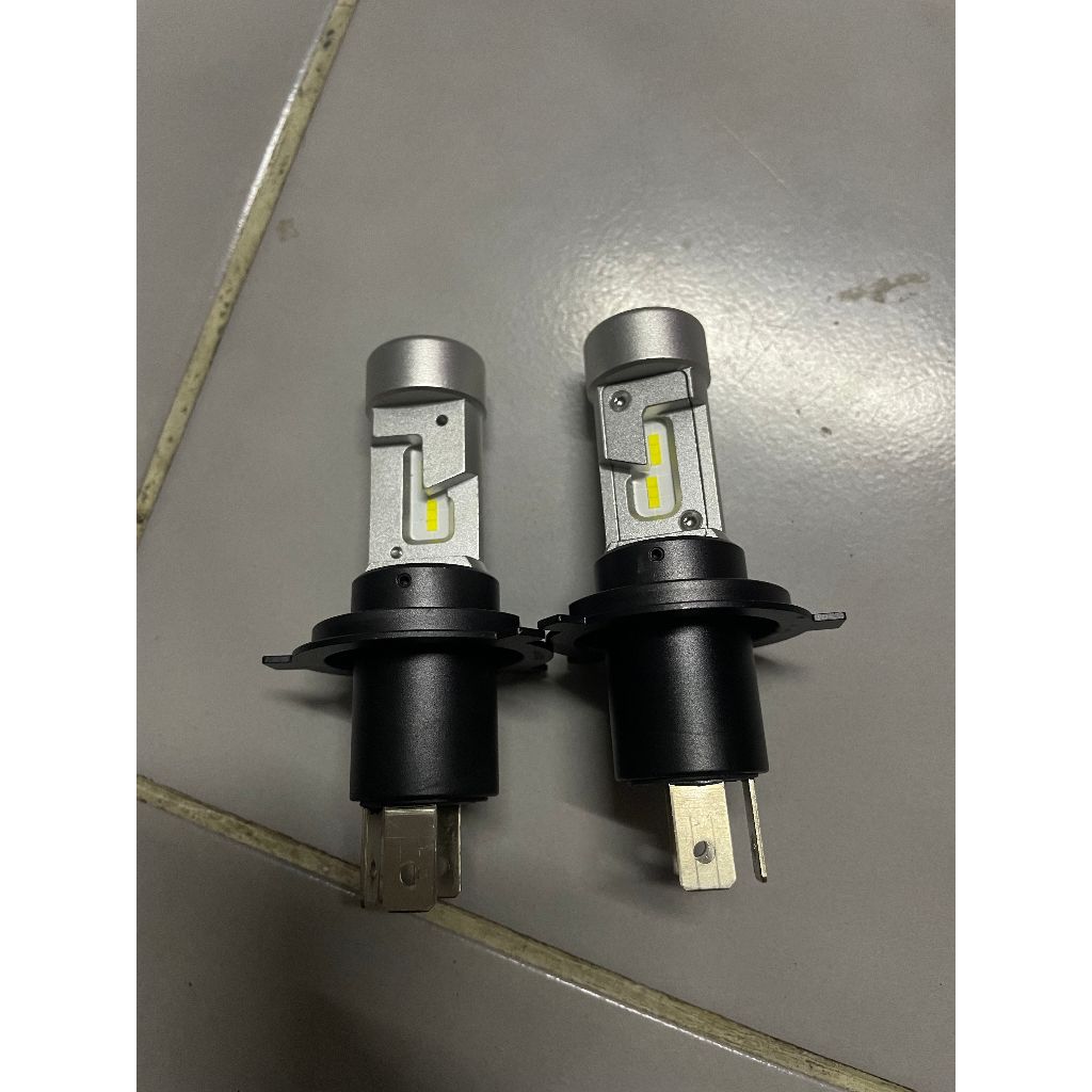 ชุดไฟหน้า LED PIAA ขั้ว H4 ของญี่ปุ่น แสงขาวสว่าง ติดตั้งง่าย พร้อมใช้งาน
