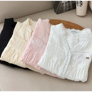 SISSY : เสื้อคอปีนวีแขนยาว (XS-XXL) ผ้าลินินฉลุแต่งลูกไม้ ทรงปล่อยหวานละมุน สวมใส่สบาย ระบายอากาศได้ดี