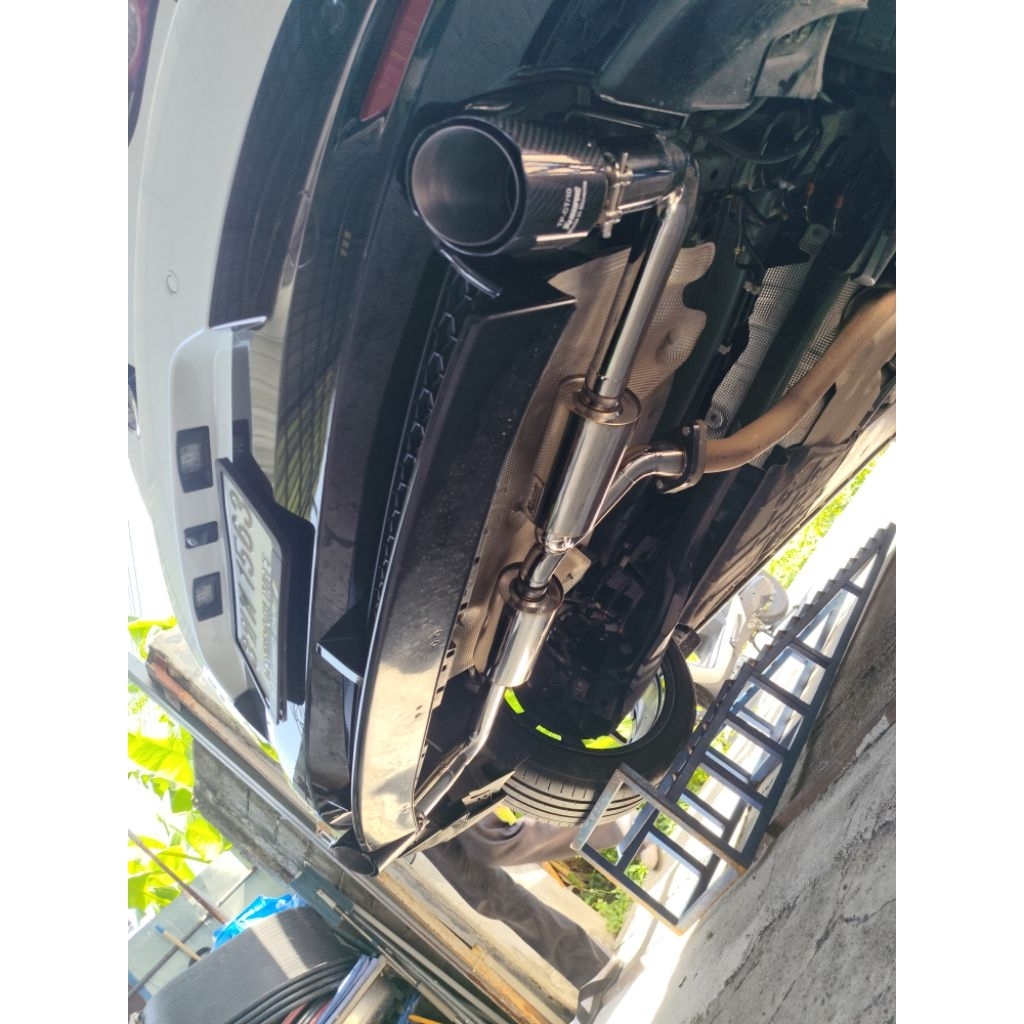 ท่อไอเสีย ท่อคู่ Mazda 3 BP (5 ประตู)
