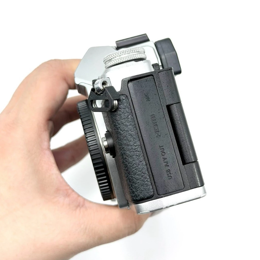 Olympus E-M5 Mark II Body thumbnail 4