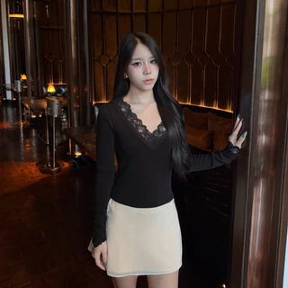 Serlyn | Slyvia Long Sleeve Top เสื้อแขนยาวลูกไม้ผ้านิ่ม