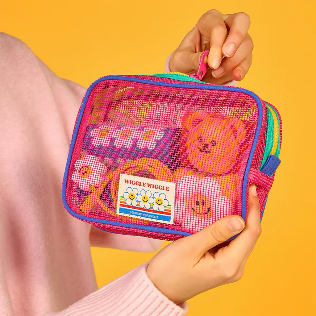 WIGGLE WIGGLE - SQUARE MESH POUCH