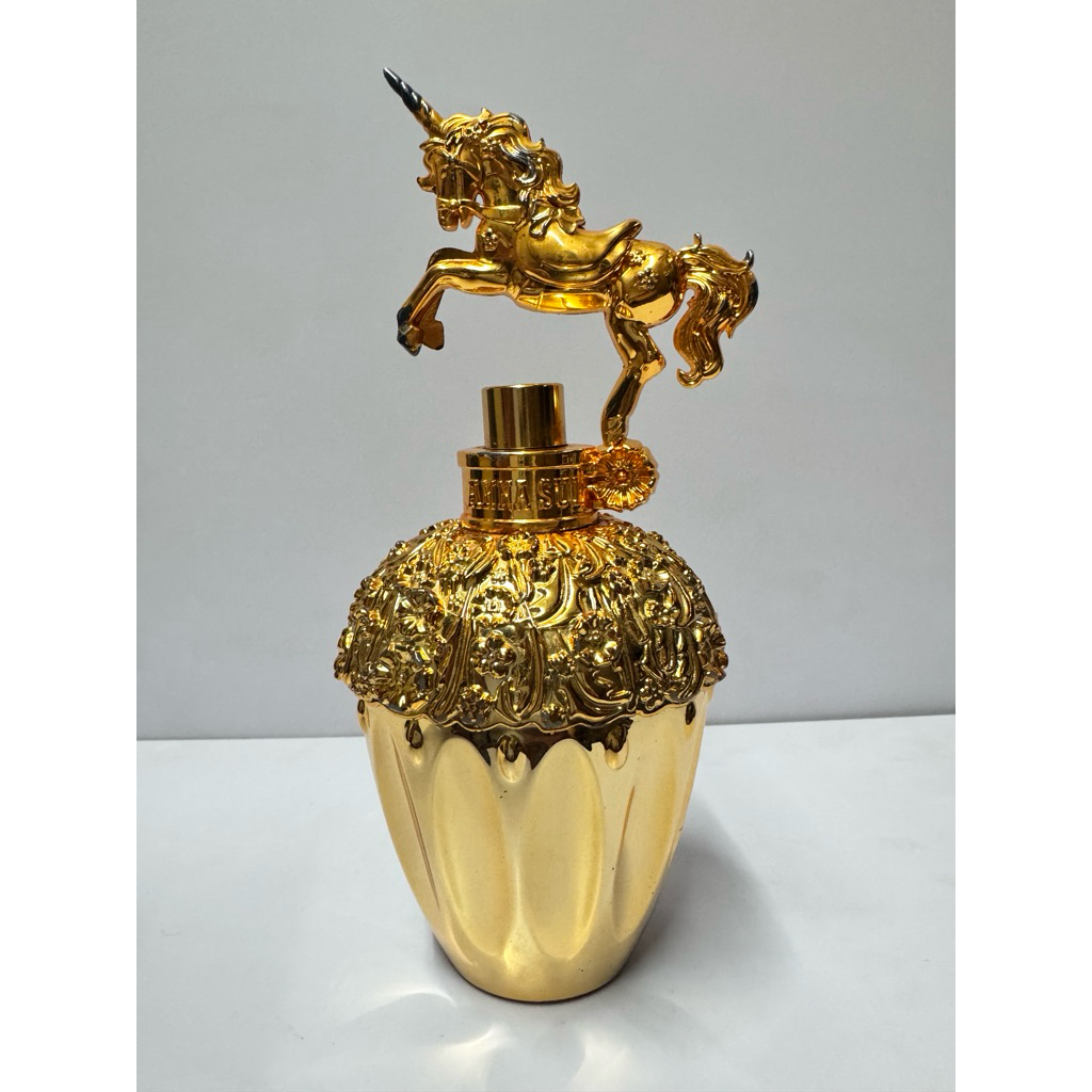 ส่งต่อความหอม กลิ่นคนสวยขา ใช้ได้ทุกวัน แอนนาม้าทองในตำนาน EDP 75 ml กลิ่นหอมหวานติดทน ส่งต่อราคาสุด
